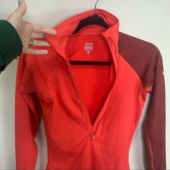 Nike livestrong red asymmetric half zip XS B1 - Picture 6 of 9